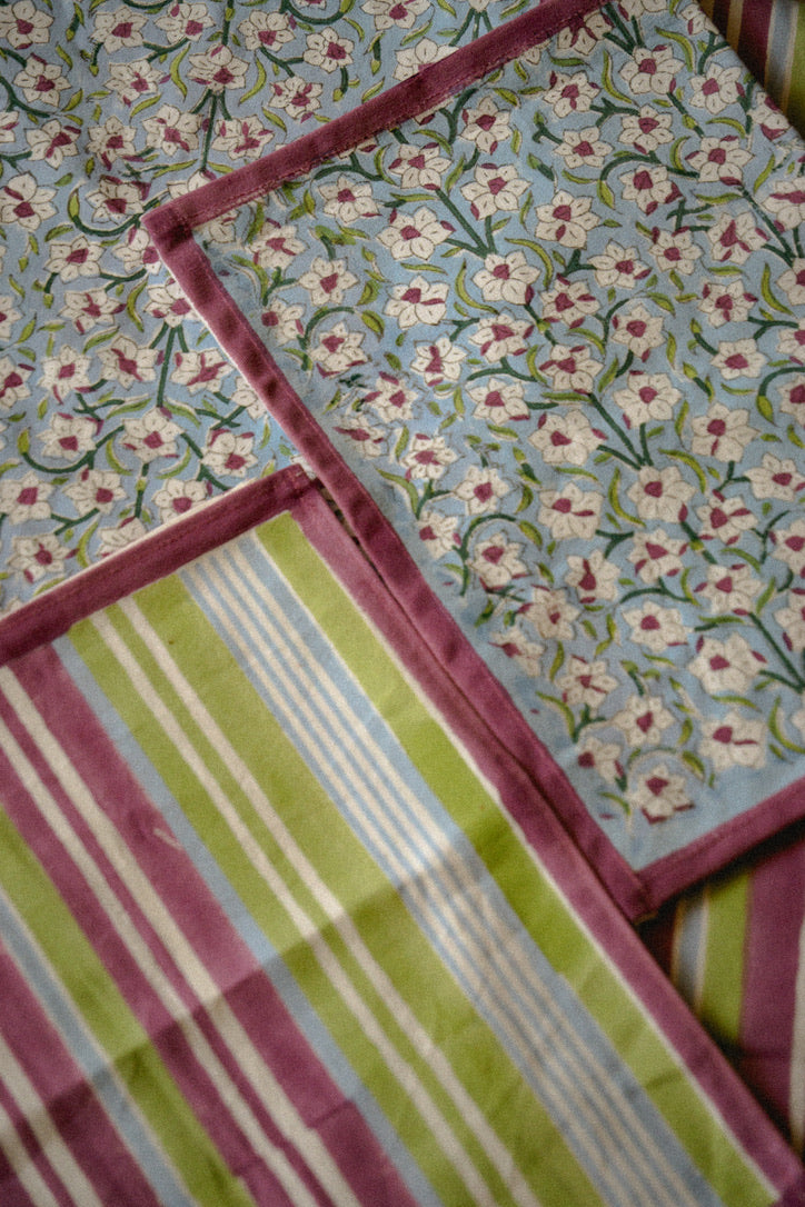 Nargis Holiday Gift Set – Hand Block Printed Table Runner & 8 Placemats | Artisanal Gift under $120