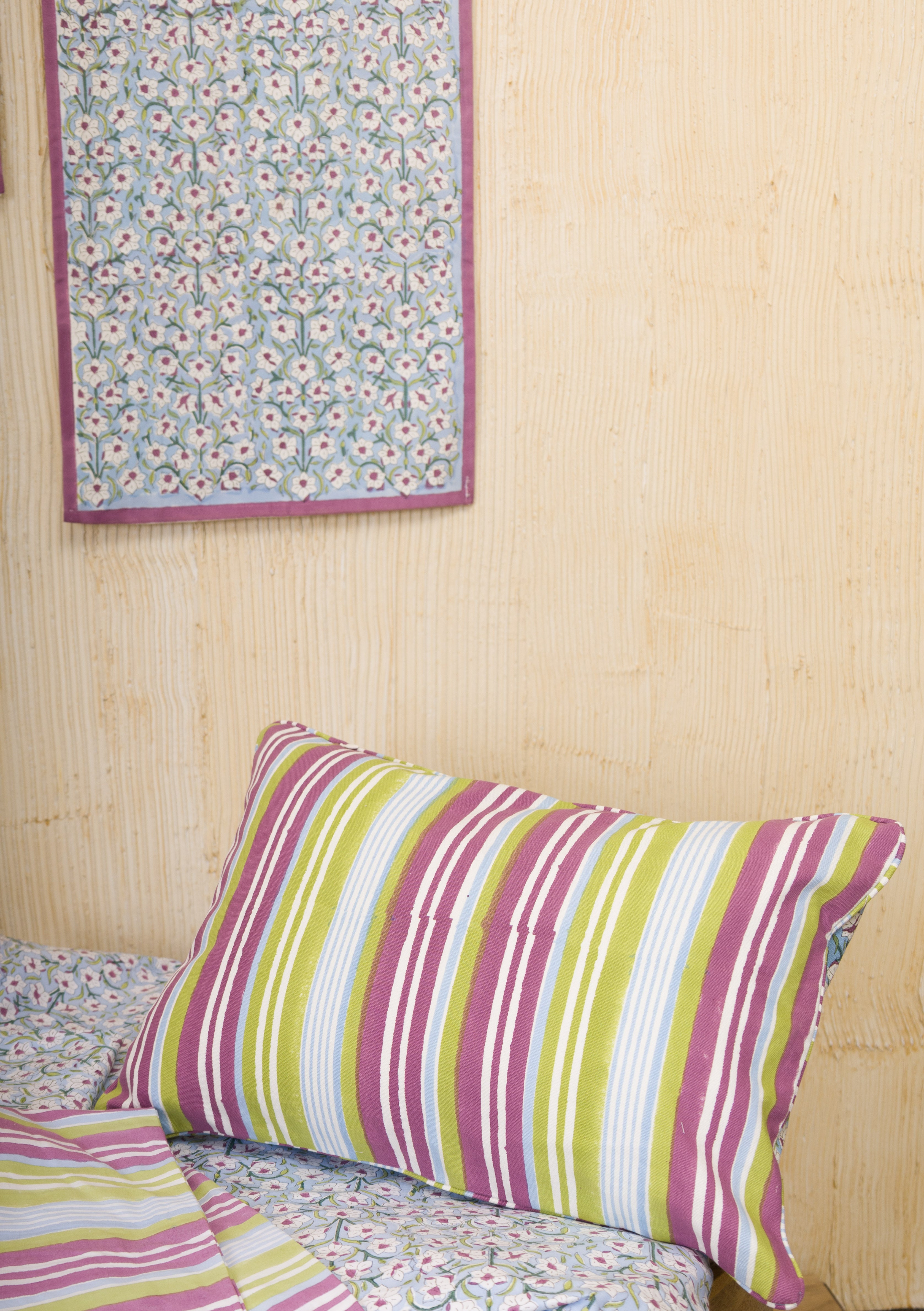 Nargis - Hand Block-Printed Cotton Pillowcase