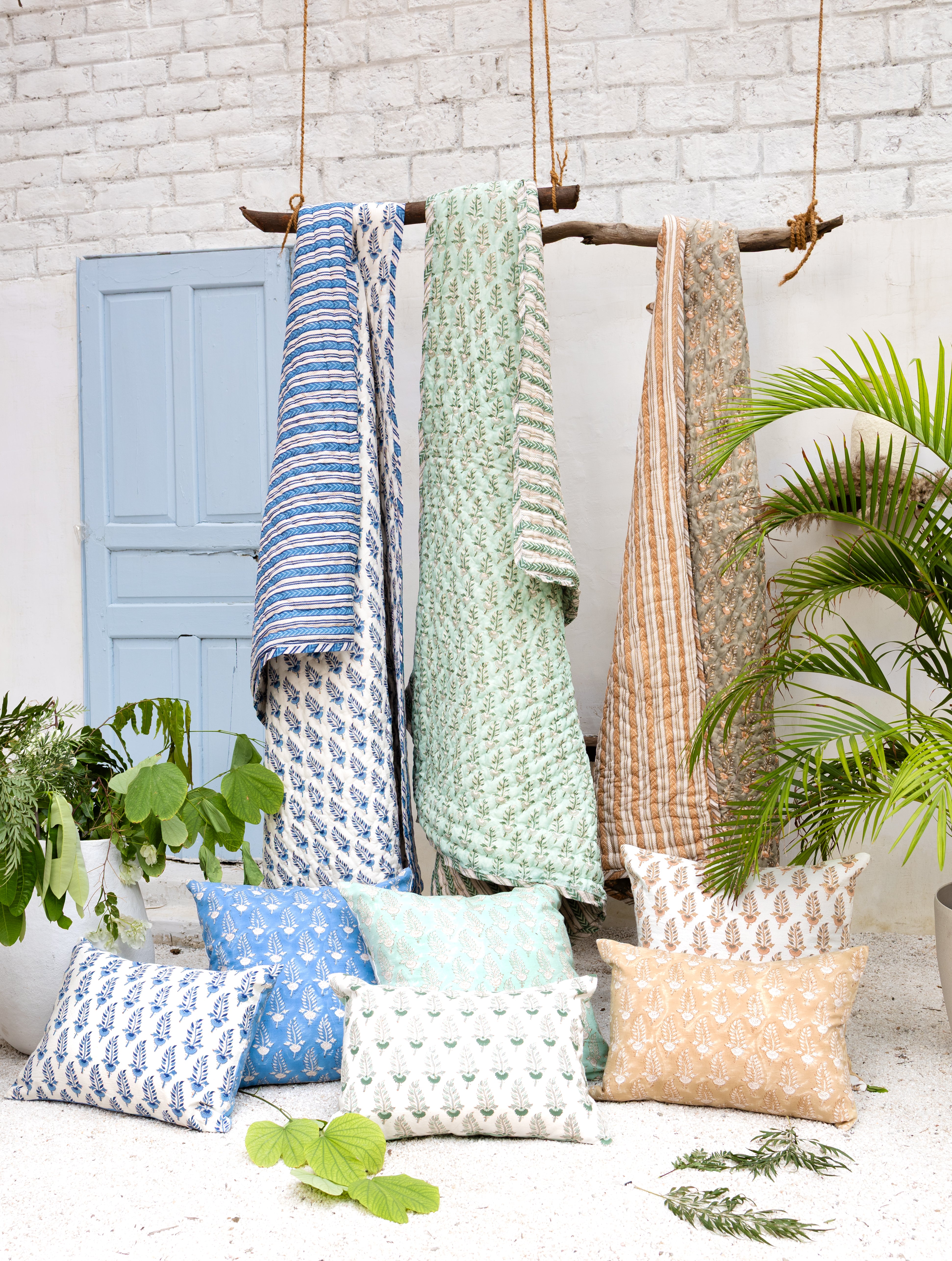 Noor- Hand Block-Printed Hand Quilted Reversible Throw (Mocha Brown)