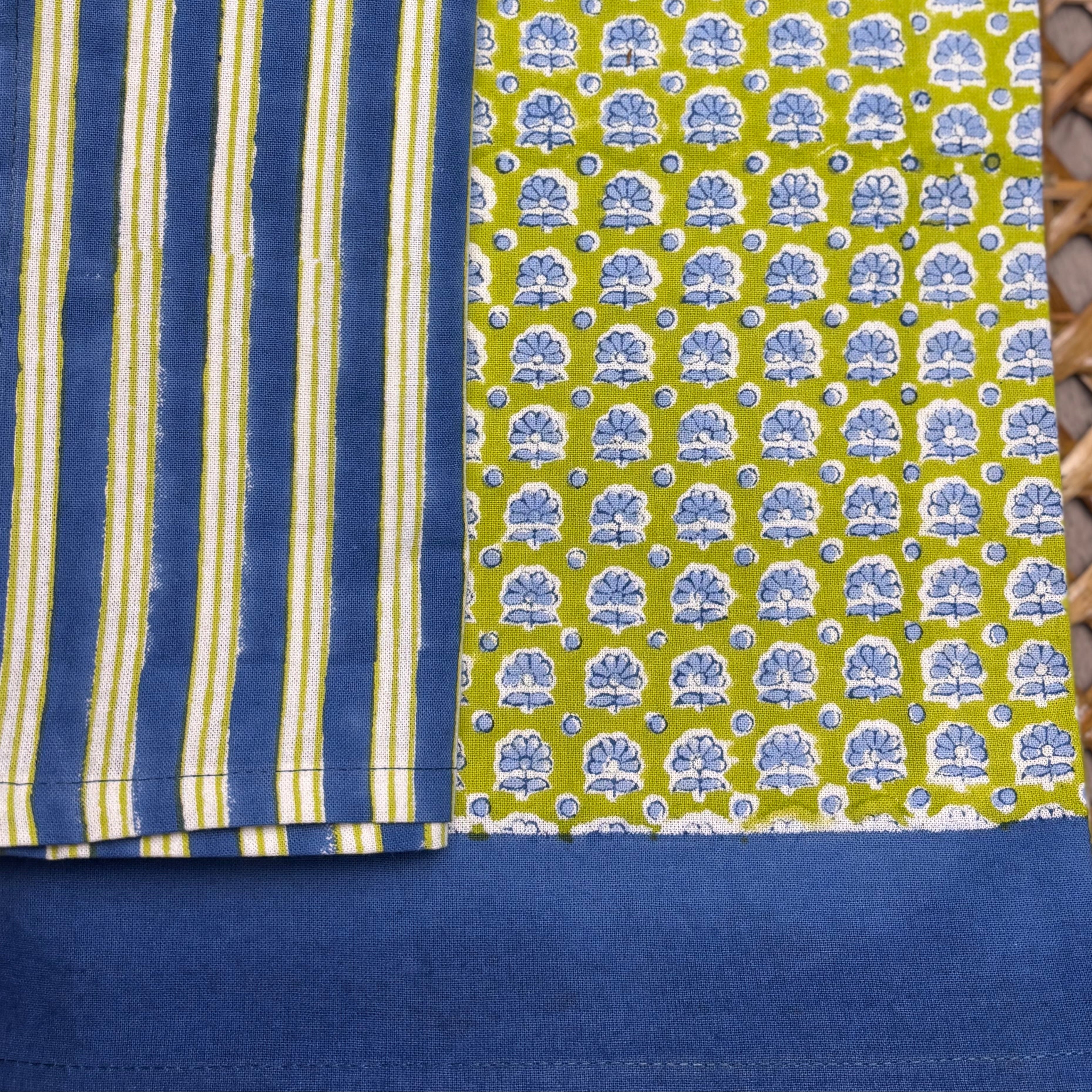 Phlox-Hand Block Printed Table Cloth & 6 Napkins
