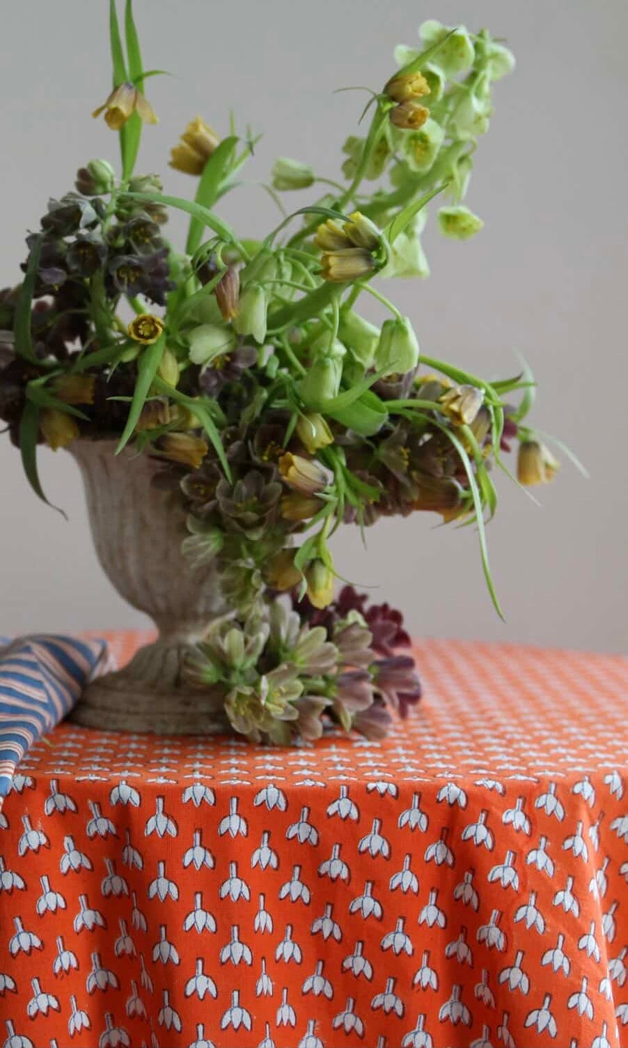 Lotus– Hand Block Printed Table Cloth & 6 Napkins Set